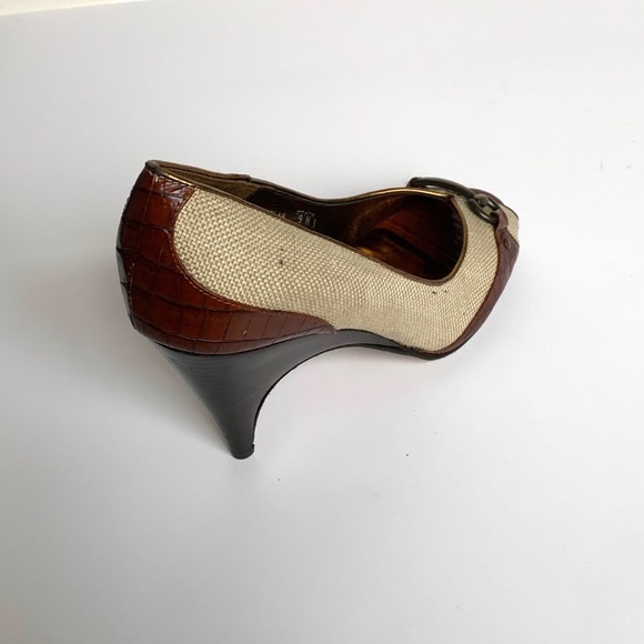 DONALD J PLINER COUTURE Tan Peeptoe Heels - Picture 3 of 6